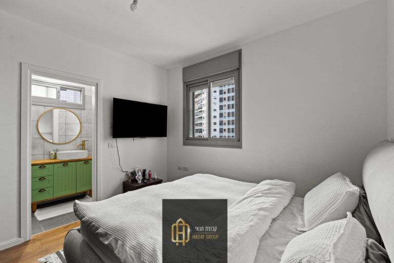 e93e7ed9-177f-4035-a0ba-e74a491432ab