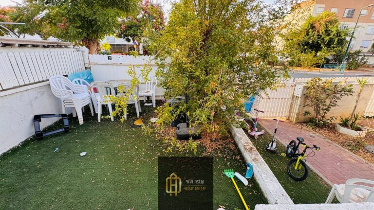 f84caf0f-518a-4adf-b0c7-185214f02896